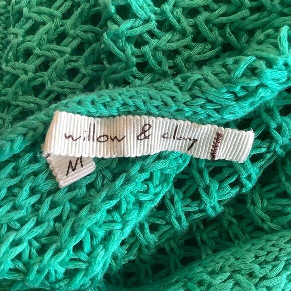 Knitted Cold Shoulder Batwing Sweater - Picture 7 of 9